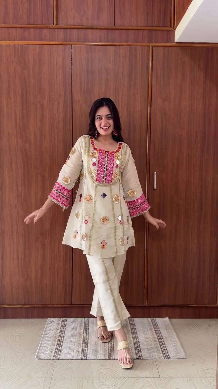 Elegant Embroidered Kurta Pant Set for Women